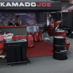 KAMADO JOE F